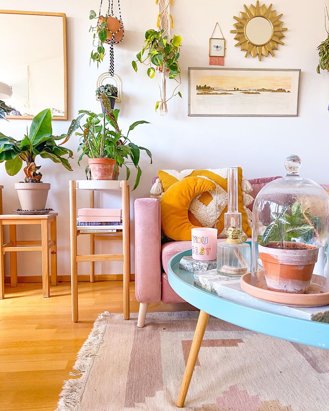 10 Ideas For Home Decorating On A Budget